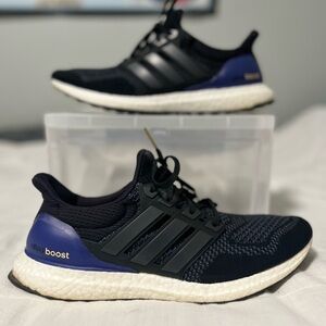 Adidas Ultraboost sneakers Men’s Sz 10.5